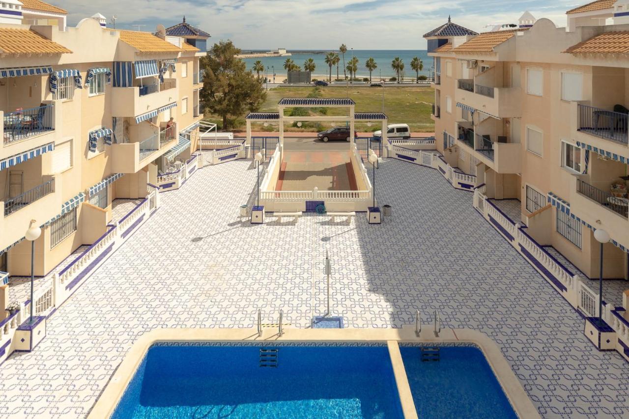 Raxi Apartment Торевиеха Екстериор снимка