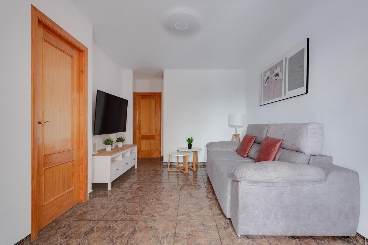 Raxi Apartment Торевиеха Екстериор снимка