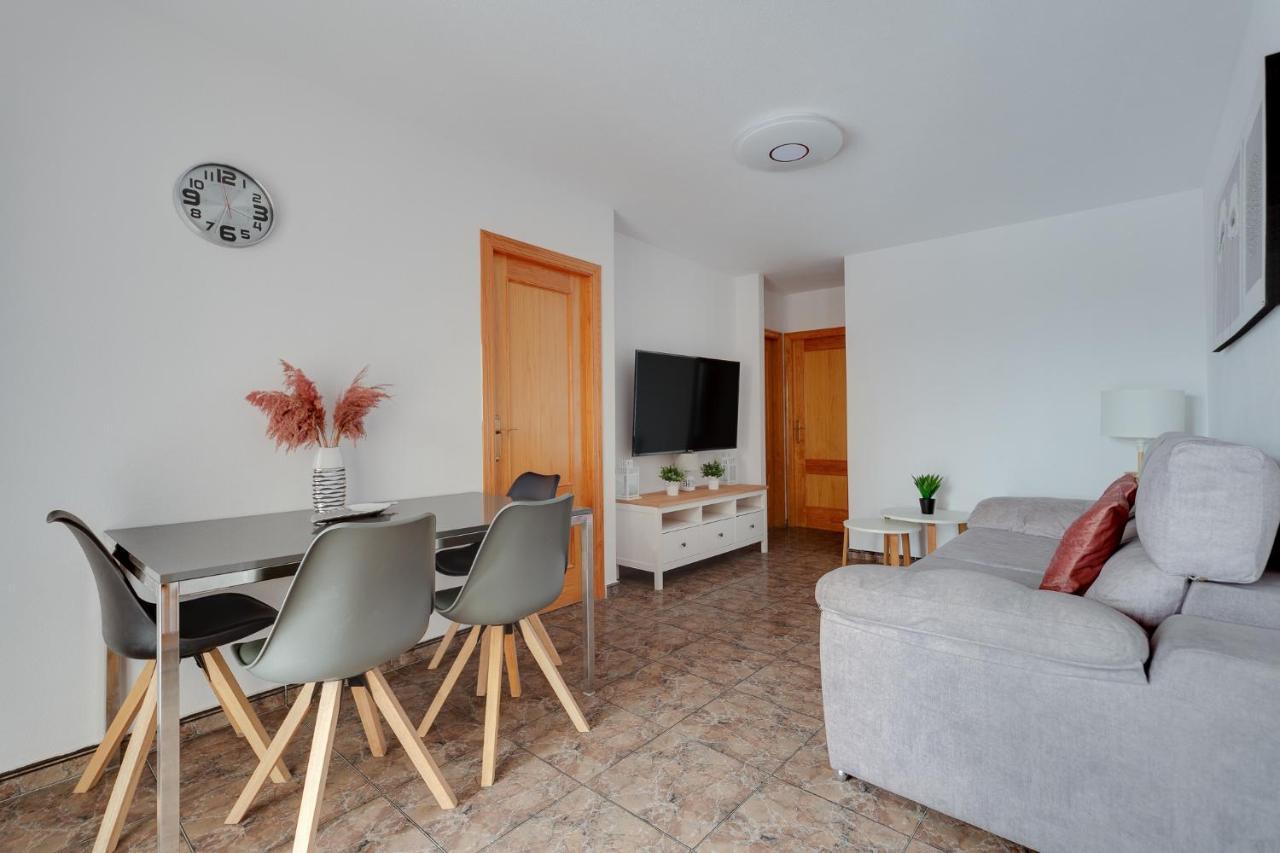 Raxi Apartment Торевиеха Екстериор снимка